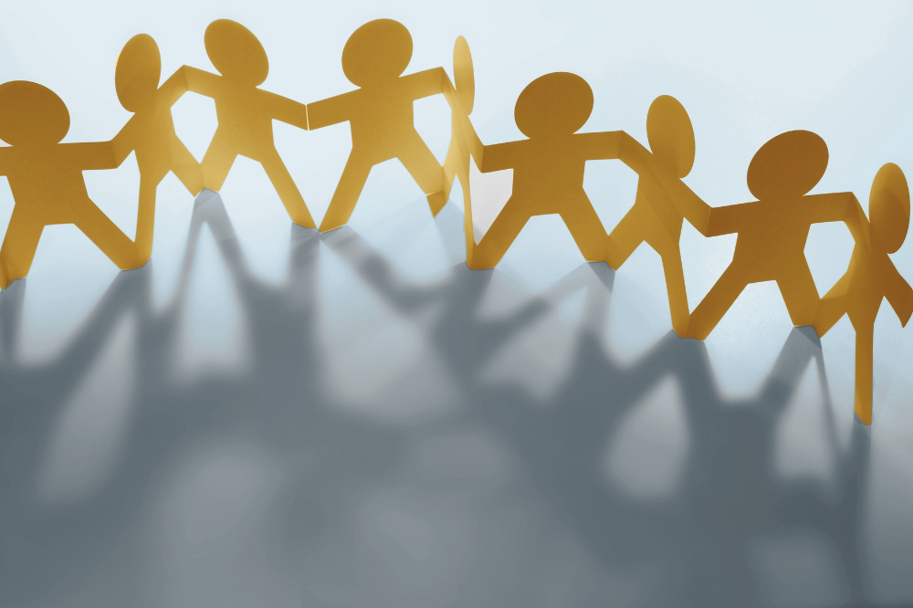 Teams presteren duurzamer als ze samenwerken op basis van energie, niet uren, met ruimte voor ieders werkritme en faciliterend leiderschap.